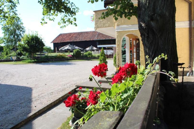 Folwark Tumiany Pokoje & Restauracja Экстерьер фото