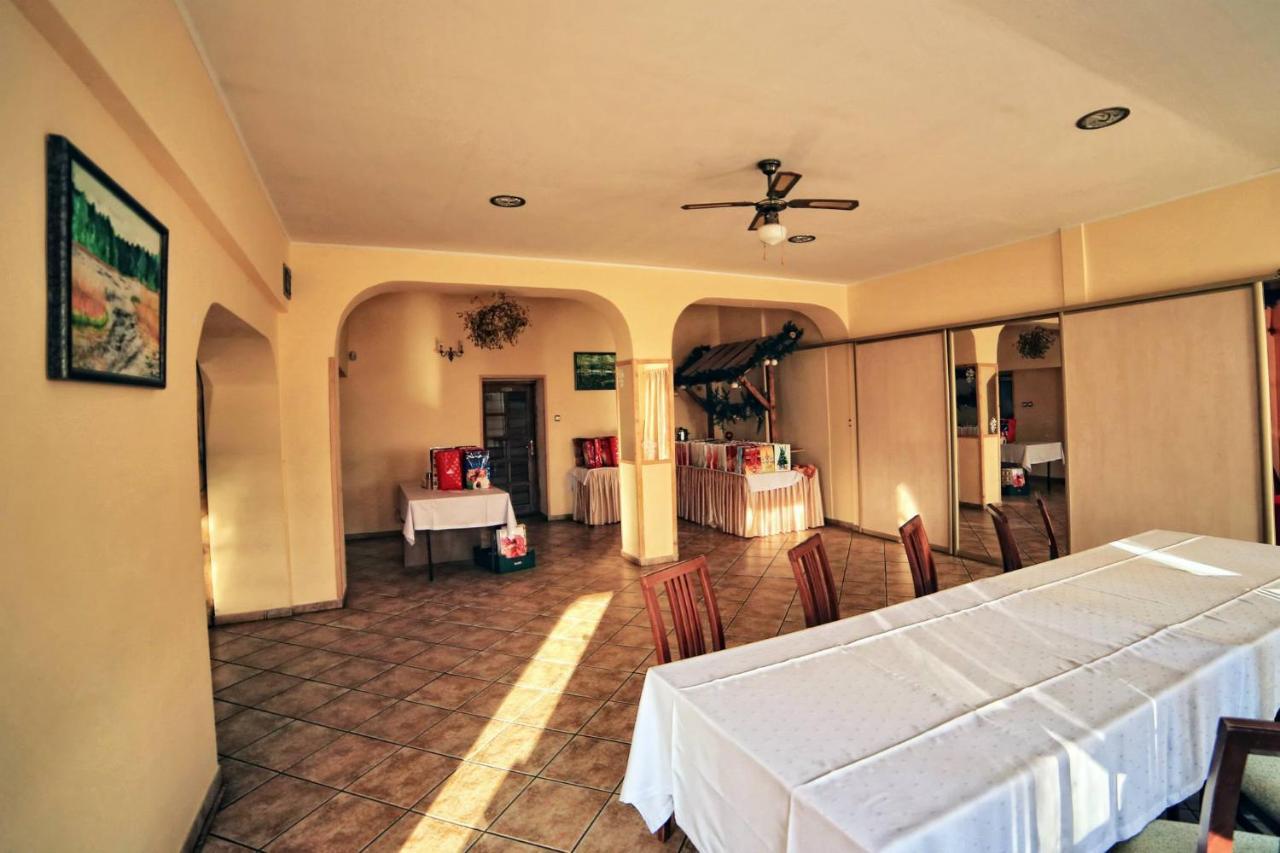Folwark Tumiany Pokoje & Restauracja Экстерьер фото